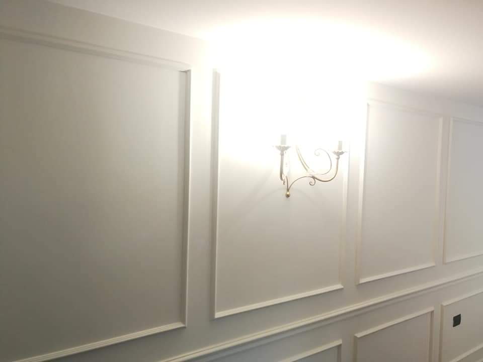 Molduras e boiserie em gesso